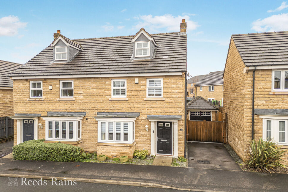 Main image of 3 bedroom Semi Detached House for sale, Jilling Gardens, Dewsbury, West Yorkshire, WF12