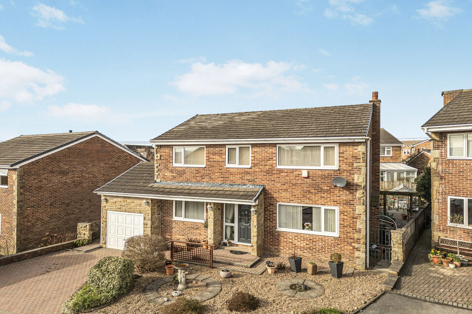 Main image of 4 bedroom Detached House for sale, Calder Close, Ossett, West Yorkshire, WF5