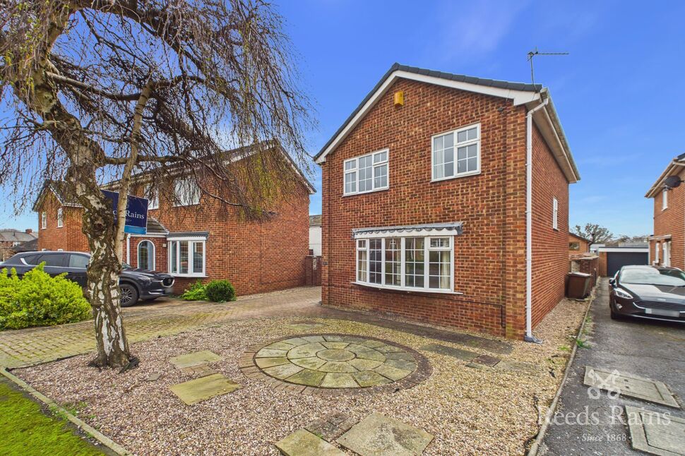 Main image of 4 bedroom Detached House for sale, Orchard Close, Horbury, West Yorkshire, WF4