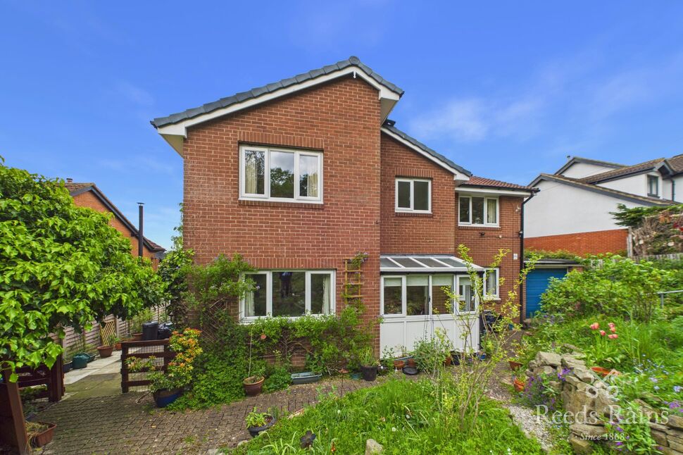 Main image of 4 bedroom Detached House for sale, Lime Street, Ossett, West Yorkshire, WF5