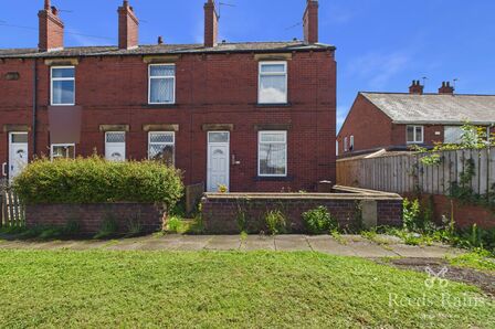 Broadowler Lane, 2 bedroom End Terrace House to rent, &pound;950 pcm