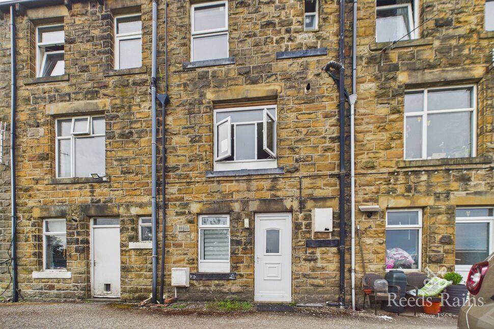 Main image of 1 bedroom Flat to rent, High Street, Hanging Heaton, West Yorkshire, WF17