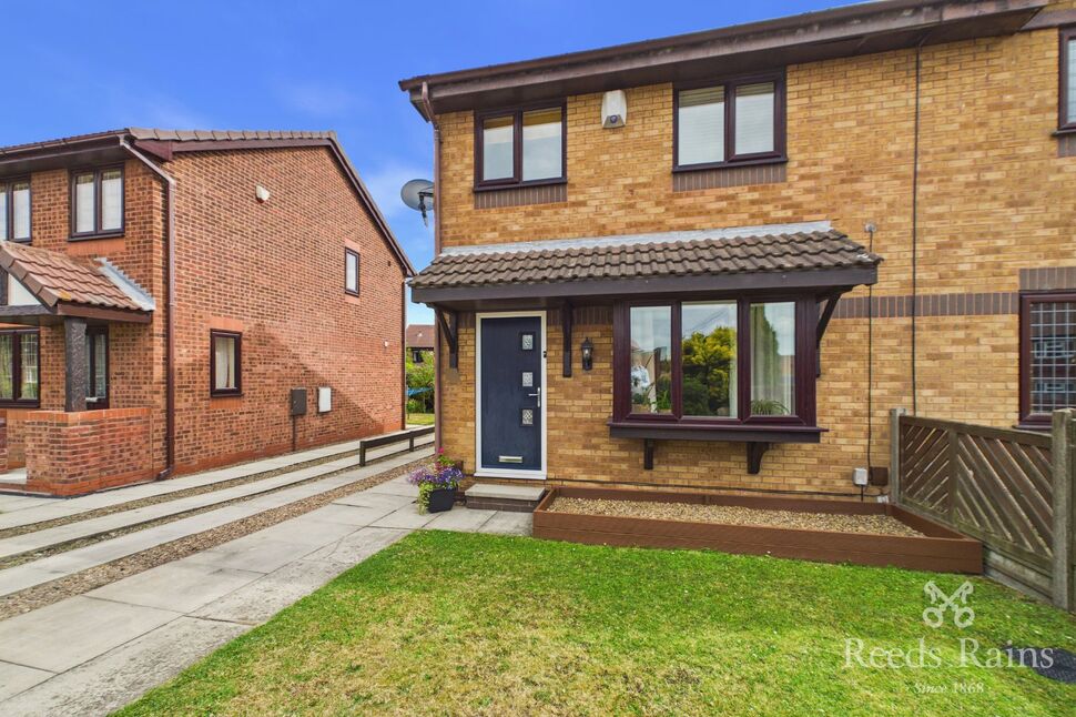 Main image of 3 bedroom Semi Detached House for sale, Holme Field, Ossett, West Yorkshire, WF5