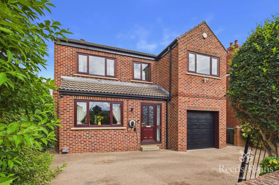 Main image of 5 bedroom Detached House for sale, Manor Road, Ossett, West Yorkshire, WF5