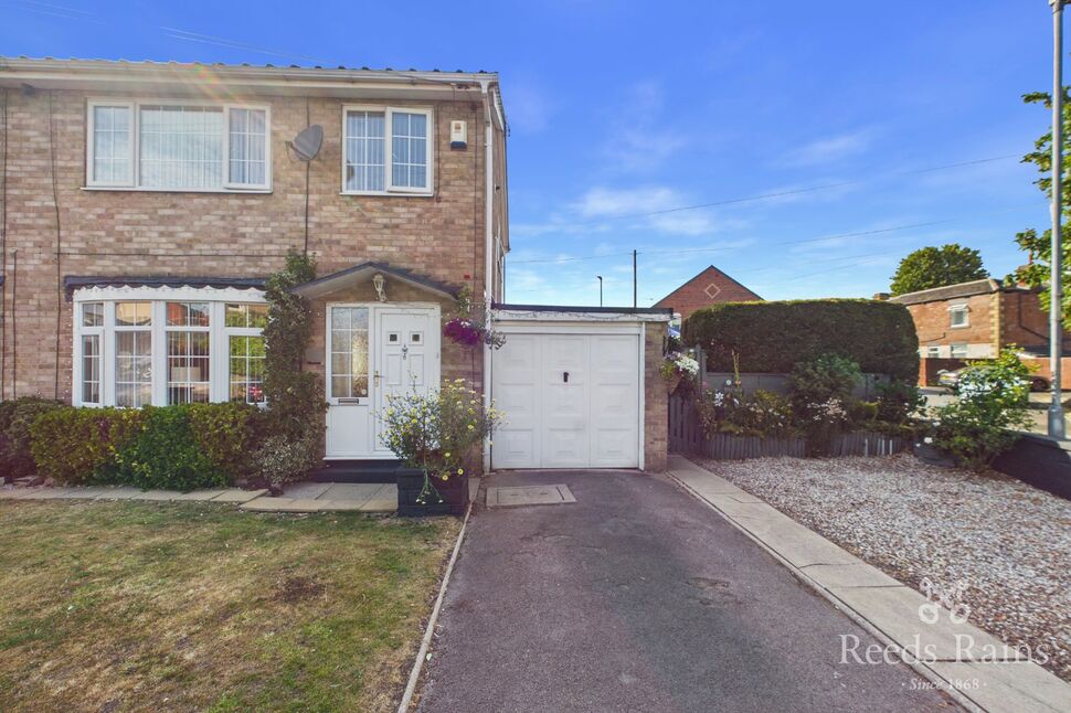 Main image of 3 bedroom Semi Detached House for sale, Dale Street, Ossett, West Yorkshire, WF5