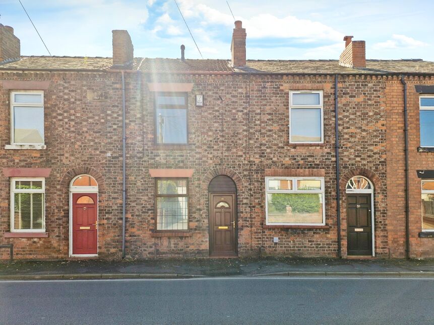 Main image of 2 bedroom Mid Terrace House to rent, Wigan Lower Road, Standish Lower Ground, Lancashire, WN6