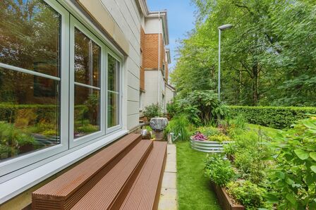 2 bedroom  Flat for sale