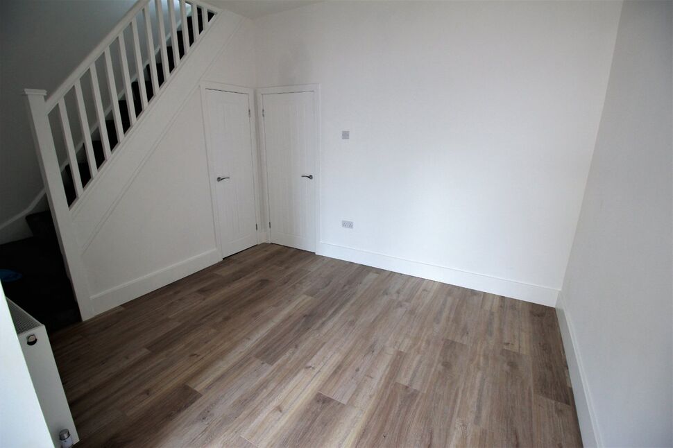 2 bedroom Mid Terrace House for sale, Garswood Road, AshtoninMakerfield, WN4 £165,000