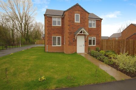 Courtfield Drive, 3 bedroom Detached House to rent, £1,100 pcm