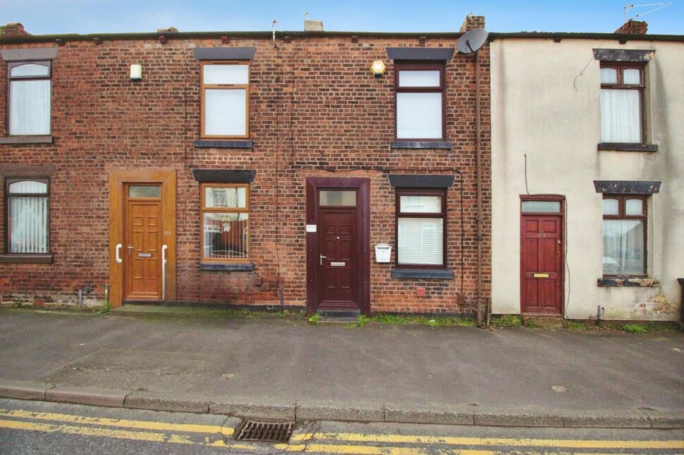 2 bedroom Mid Terrace House for sale, City Road, Wigan, WN5 £70,000