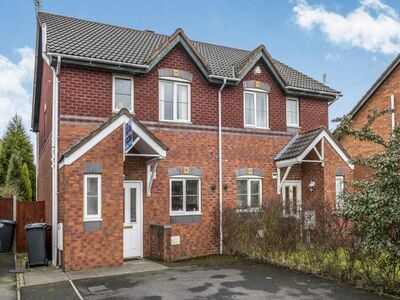 Sherwood Drive, 3 bedroom Semi Detached House for sale, £155,000