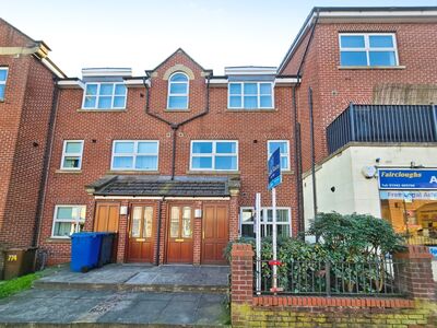 Ormskirk Road, 2 bedroom  Flat for sale, £110,000
