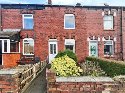 Ladies Lane, 2 bedroom Mid Terrace House for sale, £79,950