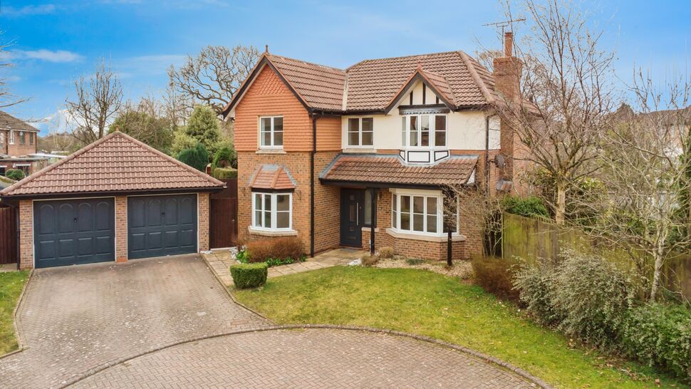 Main image of 4 bedroom Detached House for sale, Sandington Drive, Cuddington, Cheshire, CW8