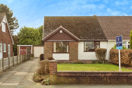 Cambridge Road, 3 bedroom Semi Detached Bungalow for sale, £180,000