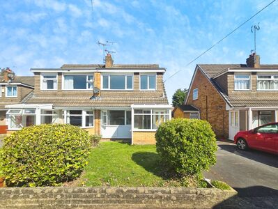 3 bedroom Semi Detached House to rent