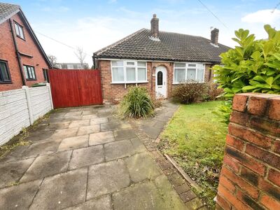 2 bedroom Semi Detached Bungalow for sale
