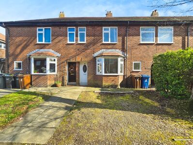 Beechwood Crescent, 3 bedroom Mid Terrace House to rent, £750 pcm