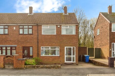 Camberwell Crescent, 3 bedroom End Terrace House for sale, £135,000