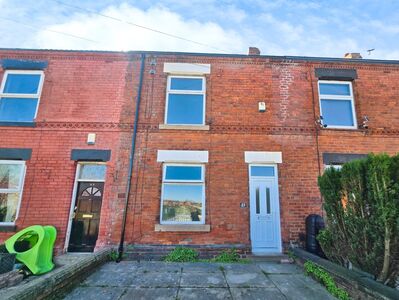 2 bedroom Mid Terrace House to rent