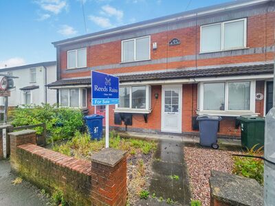 Ormskirk Road, 2 bedroom Mid Terrace House for sale, £100,000