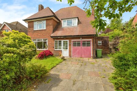 Shelley Drive, 4 bedroom Detached House for sale, £390,000