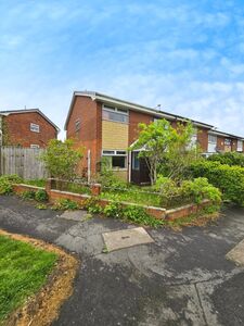 Lonsdale Walk, 2 bedroom Semi Detached House for sale, £100,000