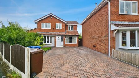 Congresbury Road, 3 bedroom Detached House to rent, £1,300 pcm