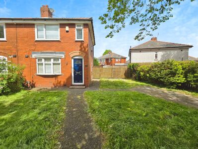 Palm Grove, 2 bedroom Semi Detached House for sale, £145,000
