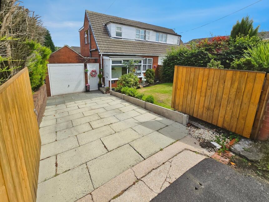 3 bedroom Semi Detached Bungalow for sale