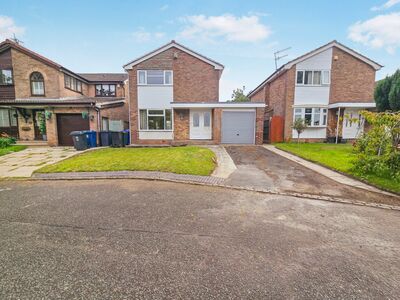 3 bedroom Detached House to rent