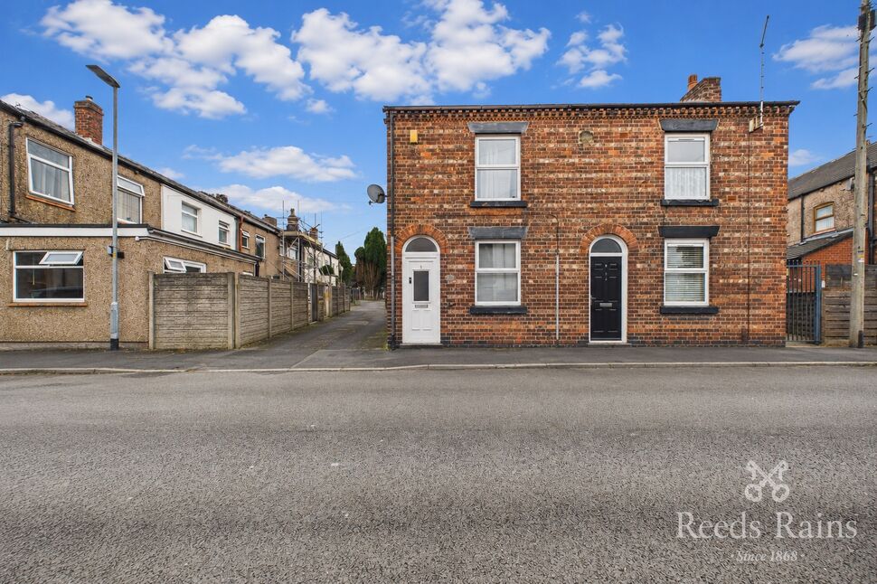 Main image of 2 bedroom End Terrace House to rent, Cross Street, Orrell, Greater Manchester, WN5