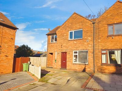 Redwood Avenue, 3 bedroom Semi Detached House for sale, £120,000