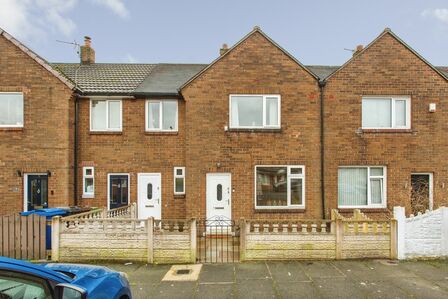 3 bedroom Mid Terrace House for sale