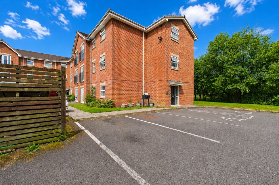 Main image of 2 bedroom Flat for sale, Meadowgate, Wigan, Greater Manchester, WN6