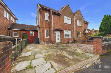3 bedroom Mid Terrace House to rent