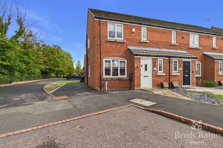 3 bedroom End Terrace House for sale