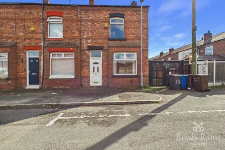 2 bedroom End Terrace House to rent