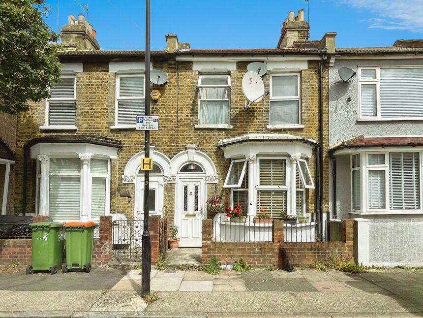 Main image of 2 bedroom Mid Terrace House to rent, Hollybush Street, London, E13