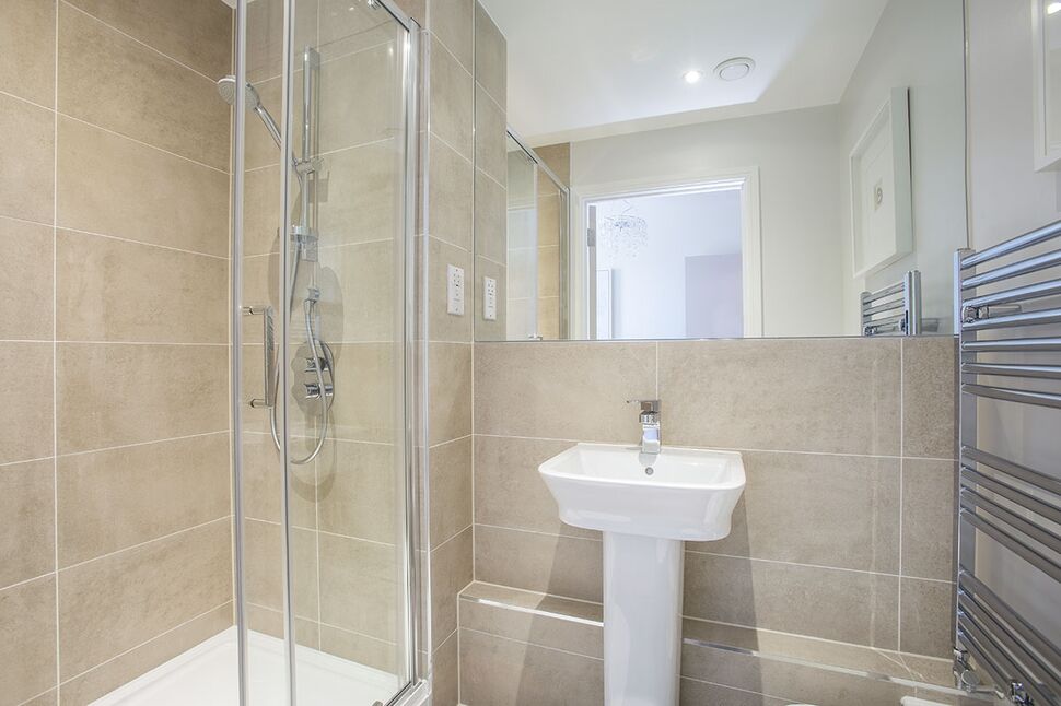 En-Suite Shower / WC
