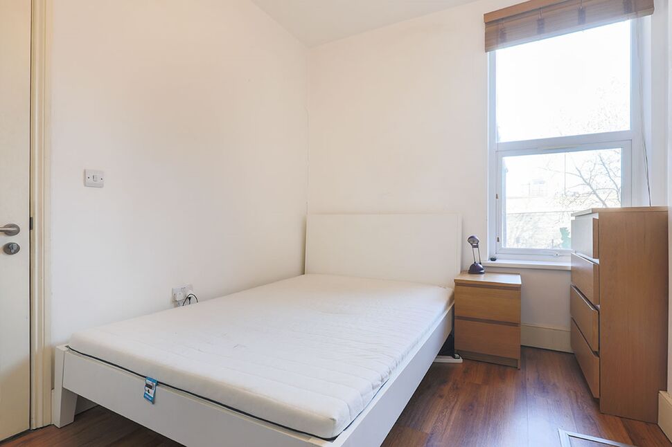 Main image of  Room to rent, Searles Road, London, SE1