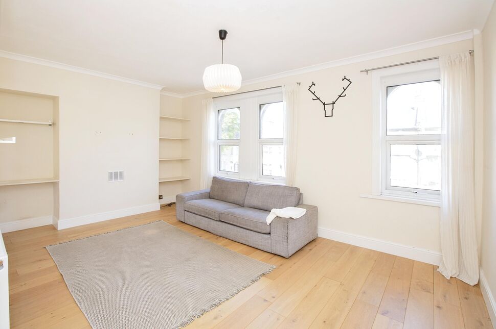 Main image of 3 bedroom  Flat to rent, Barking Road, London, E13