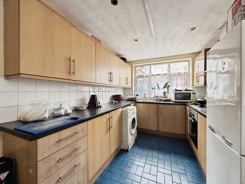 Main image of 3 bedroom Mid Terrace House for sale, Braemar Road, London, E13