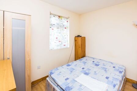 1 bedroom  Flat for sale