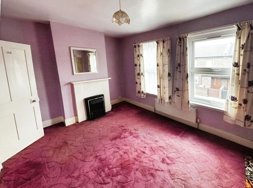 3 bedroom Mid Terrace House for sale, Palmer Road, London, E13 £375,000