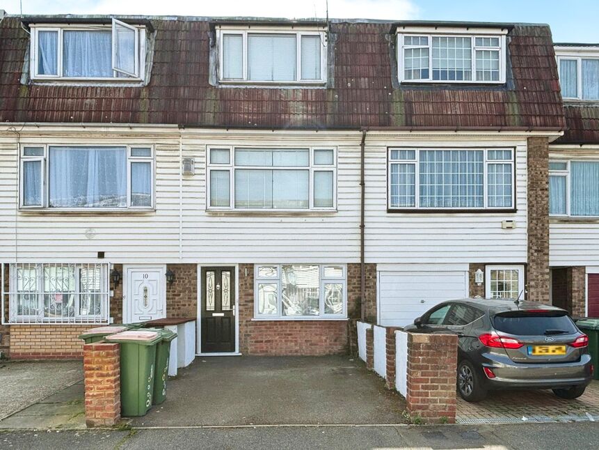 4 bedroom Mid Terrace House for sale, Young Road, London, E16 £490,000