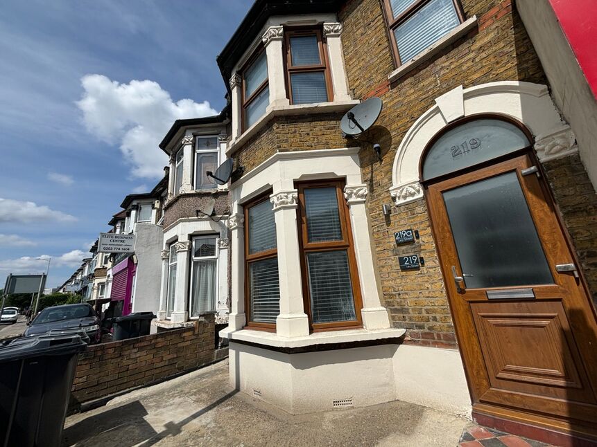 Main image of 1 bedroom Flat to rent, Ley Street, Ilford, IG1
