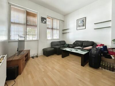 Barking Road, 1 bedroom  Flat for sale, £190,000