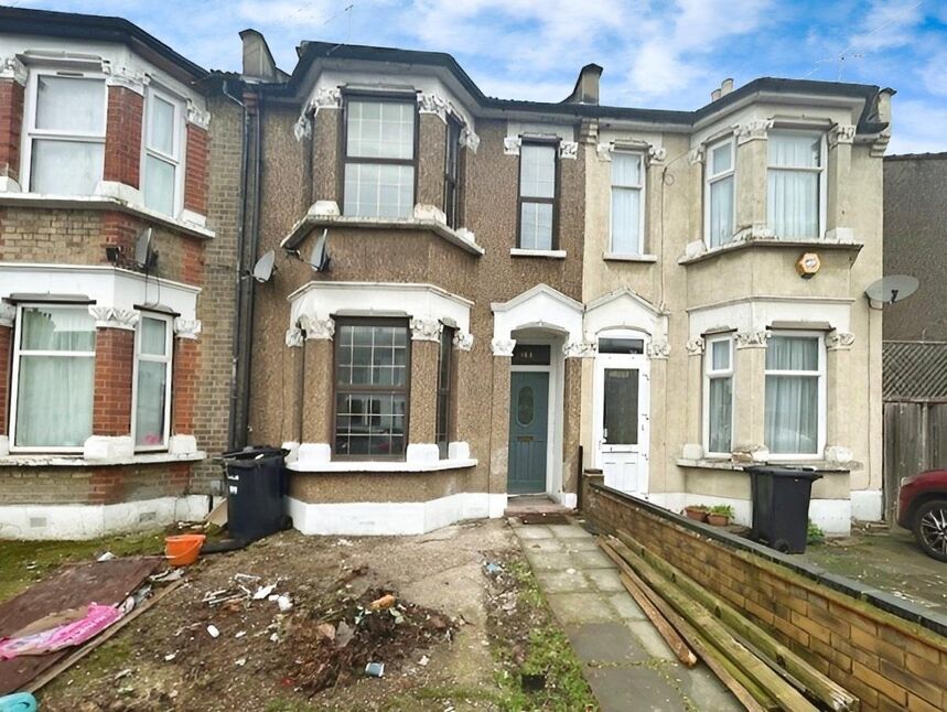 Main image of 4 bedroom Mid Terrace House to rent, Westwood Road, Ilford, IG3