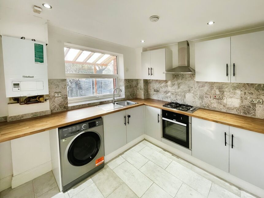 Main image of 2 bedroom End Terrace House to rent, Norfolk Road, Barking, IG11